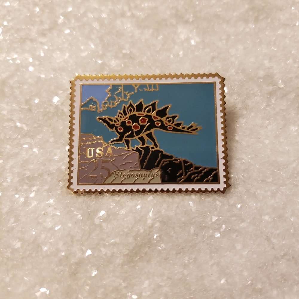1989 Stegosaurus Lapel Pin, Embossed, USA .25 Cent
